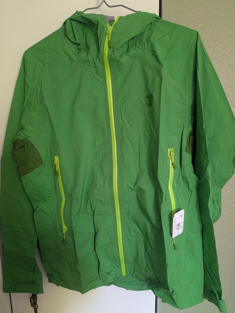 New MEC Alpine Refuge Jacket Women's Size Large